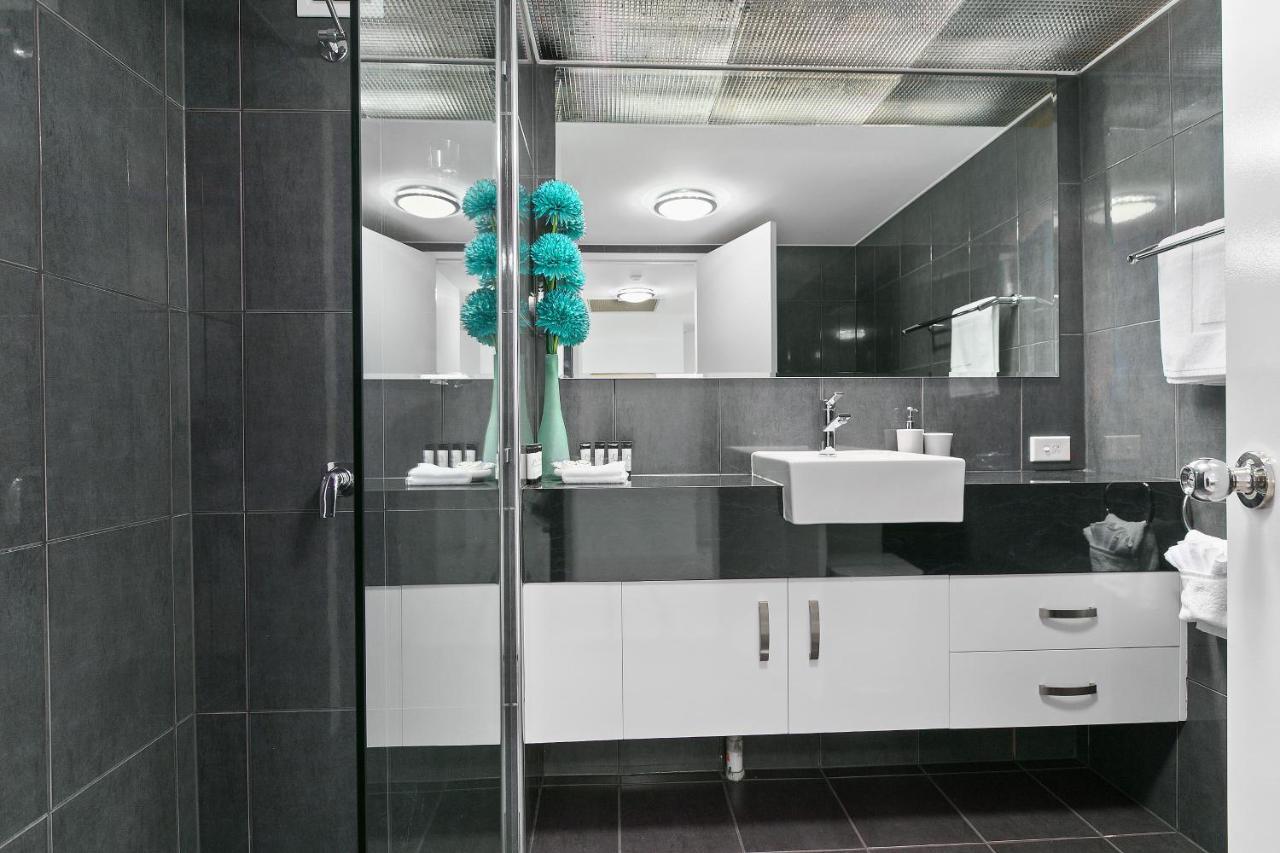 Cairns Luxury Seafront Apartment Buitenkant foto