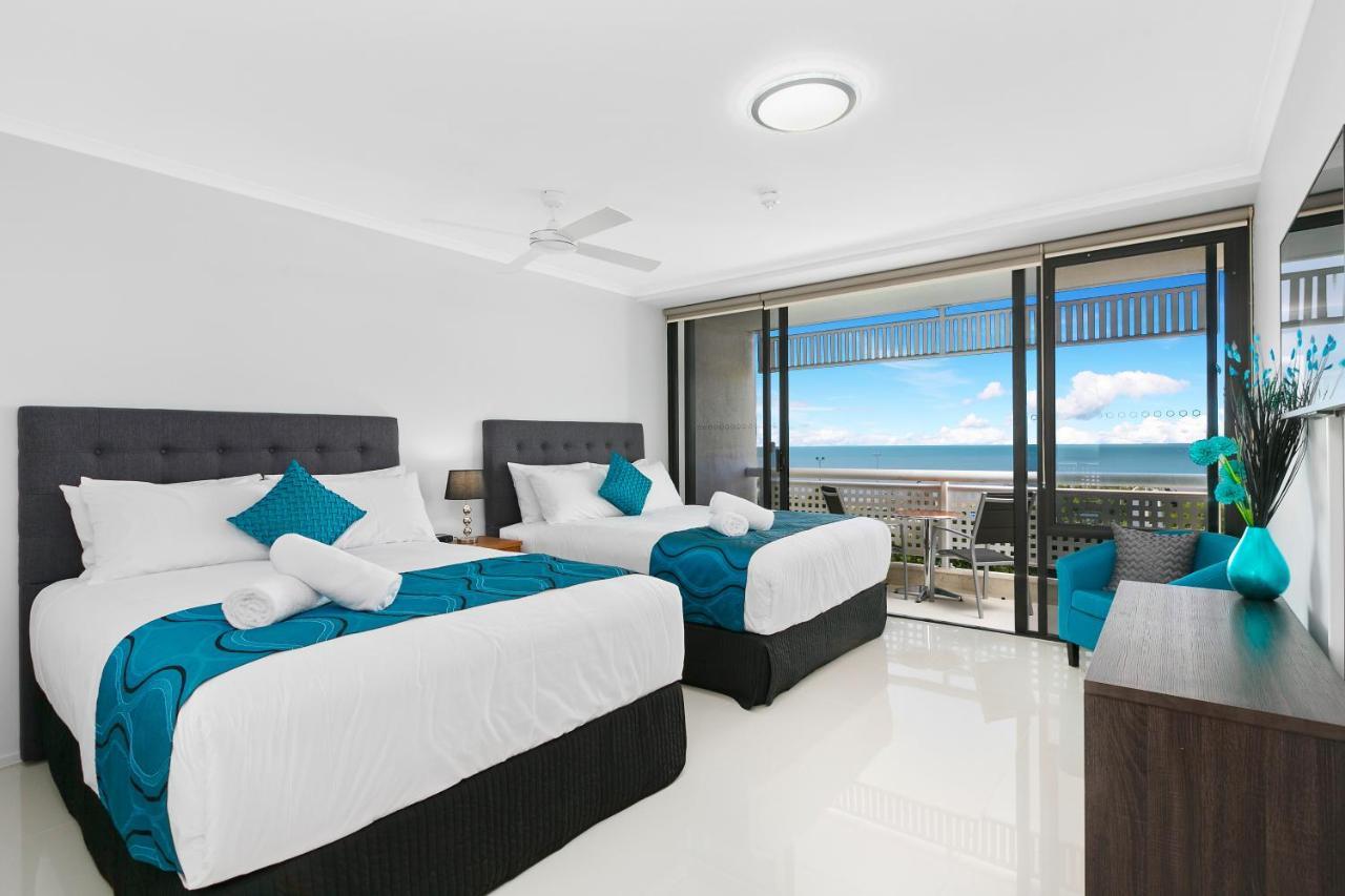 Cairns Luxury Seafront Apartment Buitenkant foto